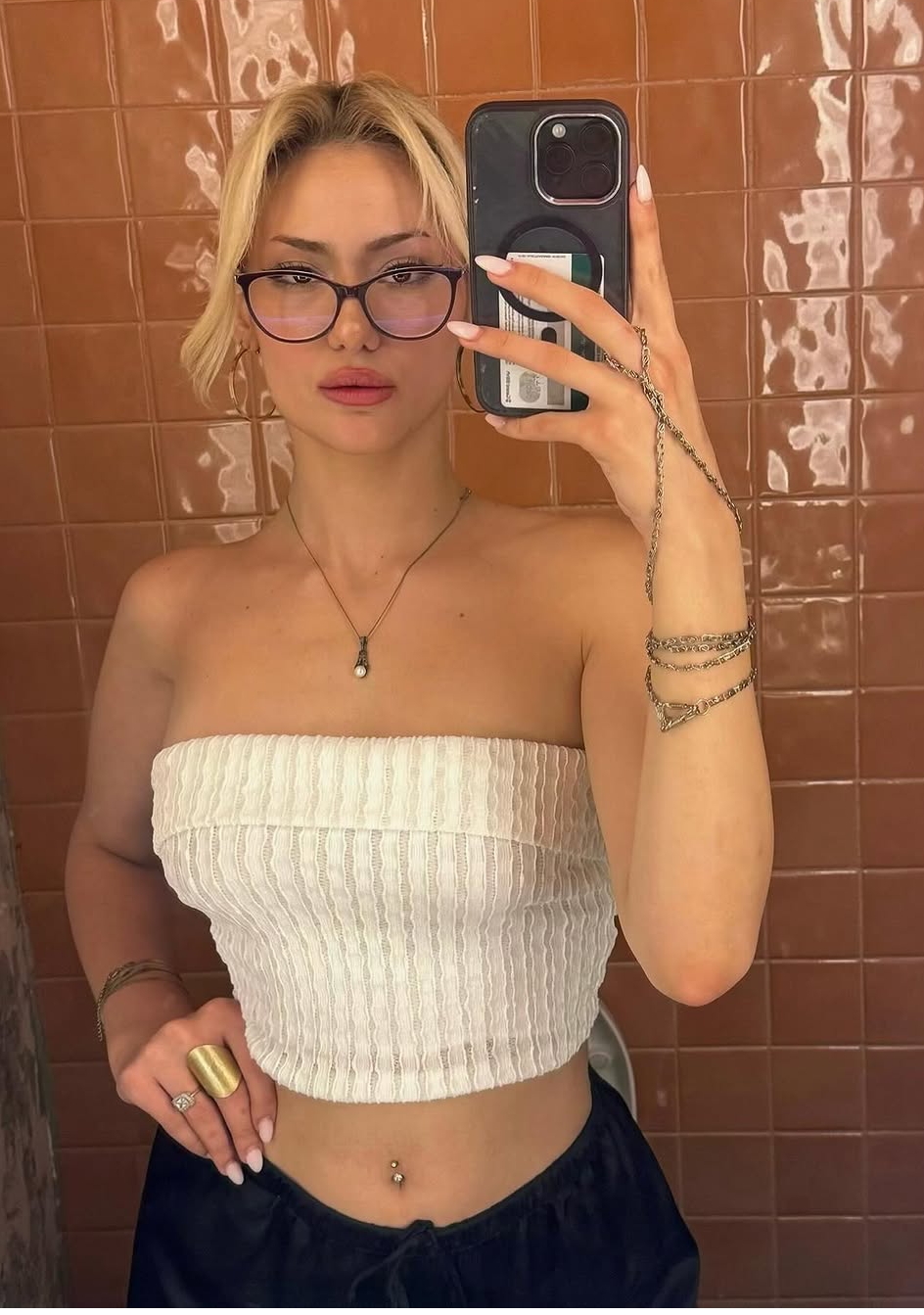 İkizpınar Özgür Sevgili Bayan Escort Sevim