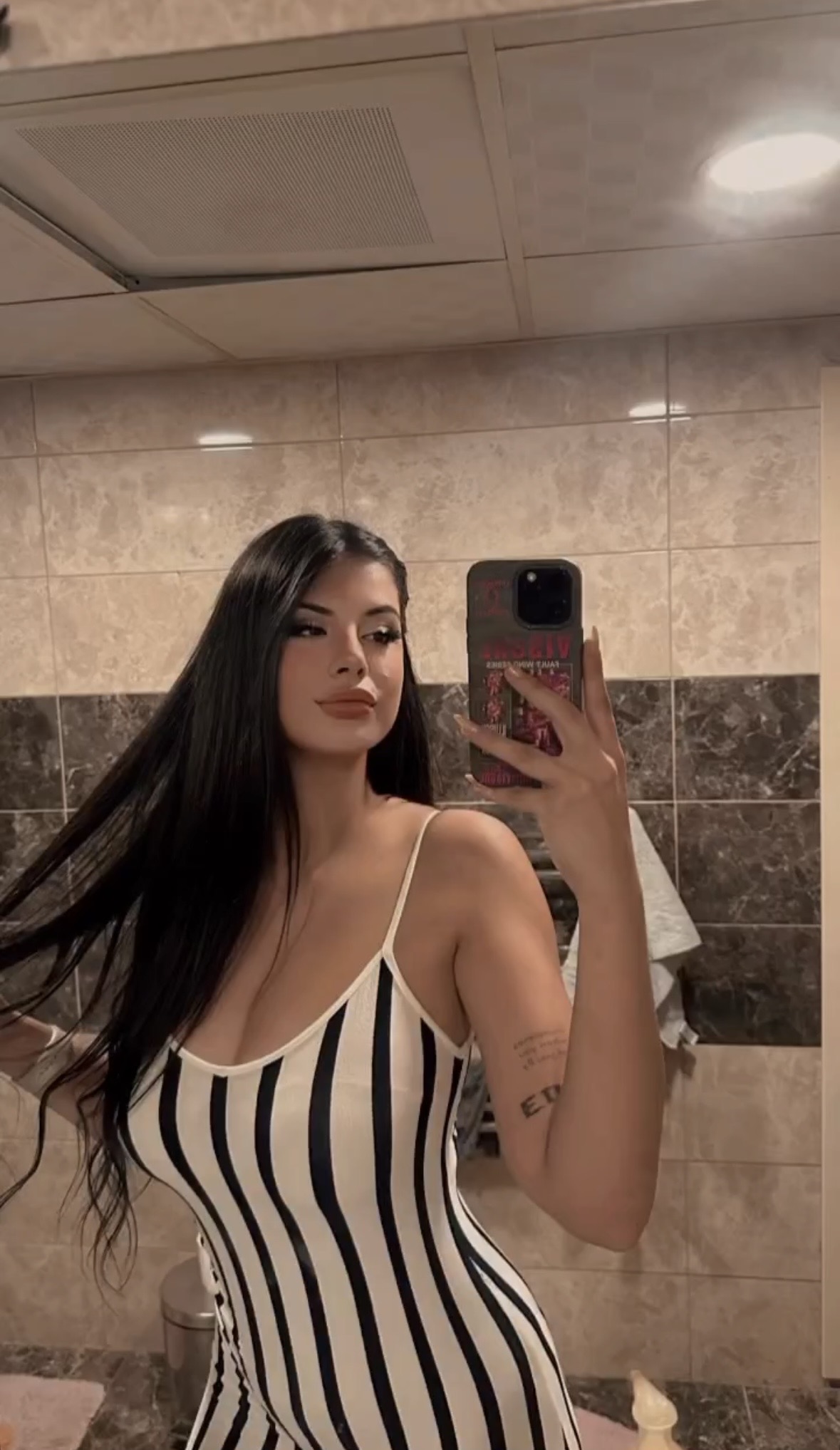 Çıtlık Efsanevi Kadın Escort Elçin